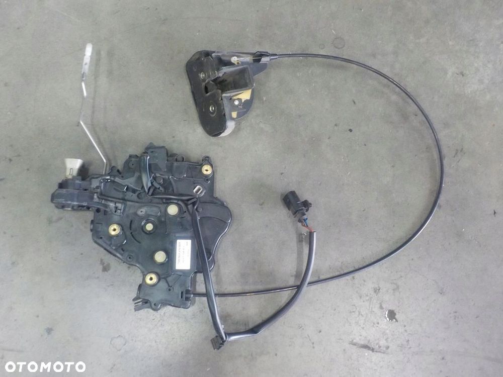 VW T5 ZAMEK DRZWI ODSUWANYCH BOCZNYCH 7H0843654BD - 1