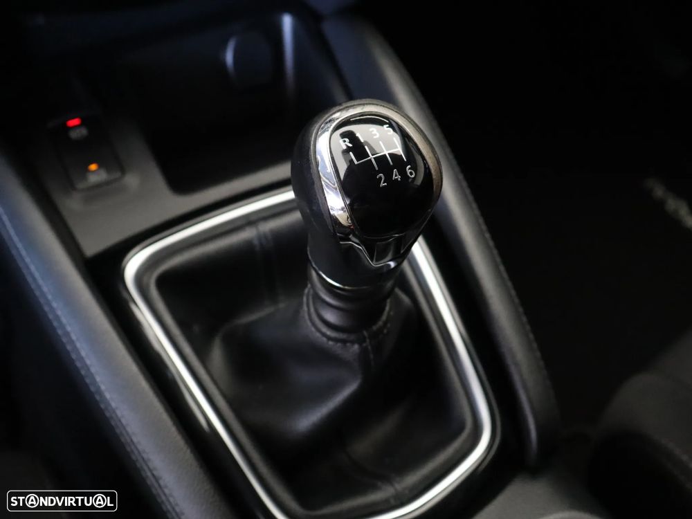 Nissan Qashqai 1.5 dCi N-Connecta - 21