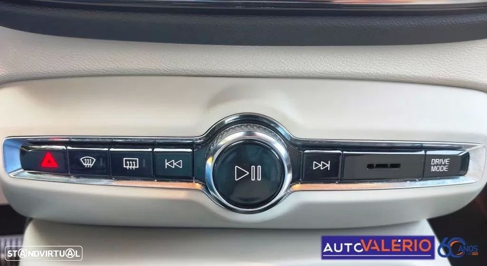Volvo XC 40 1.5 T4 PHEV Plus Bright - 29