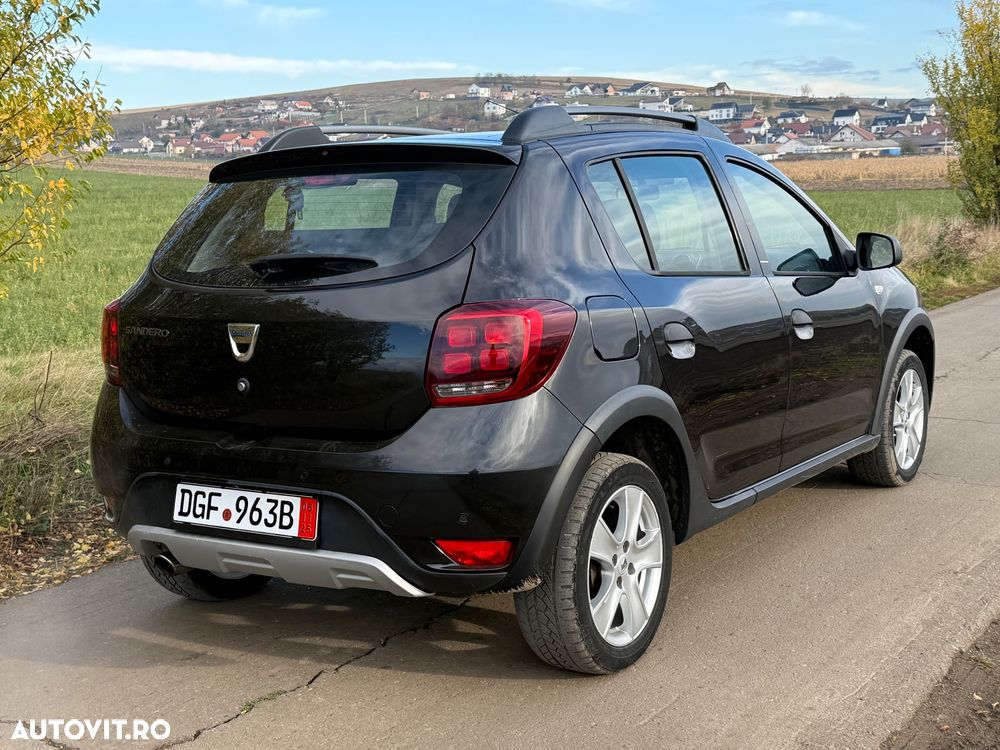 Dacia Sandero Stepway TCe 90 (S&S) Celebration - 4