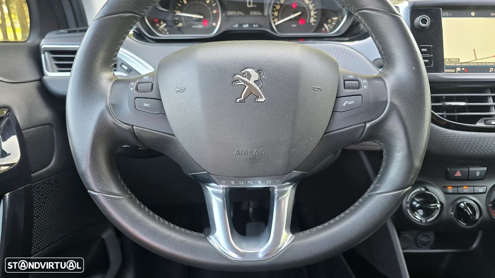 Peugeot 2008 1.5 BlueHDi Signature - 42