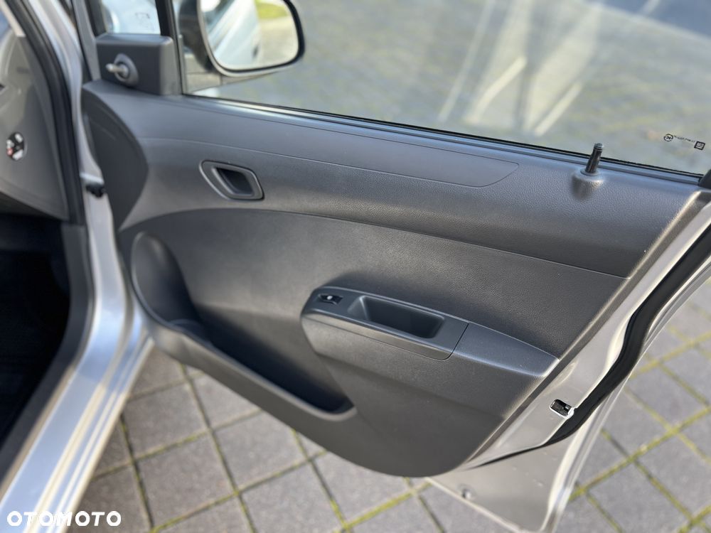 Chevrolet Spark 1.0 LS - 20