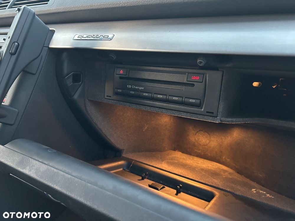 Audi A4 Avant 3.0 TDI quattro - 27