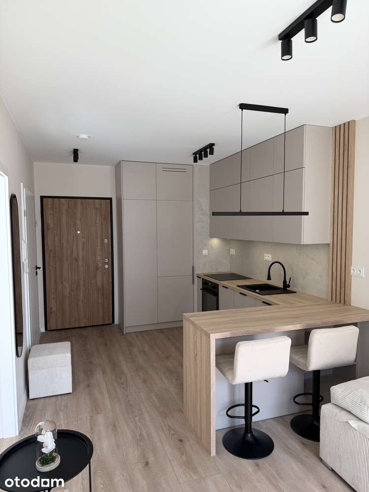 Nowy apartament, 2 pokoje, metro, garaż, bezpośrednio