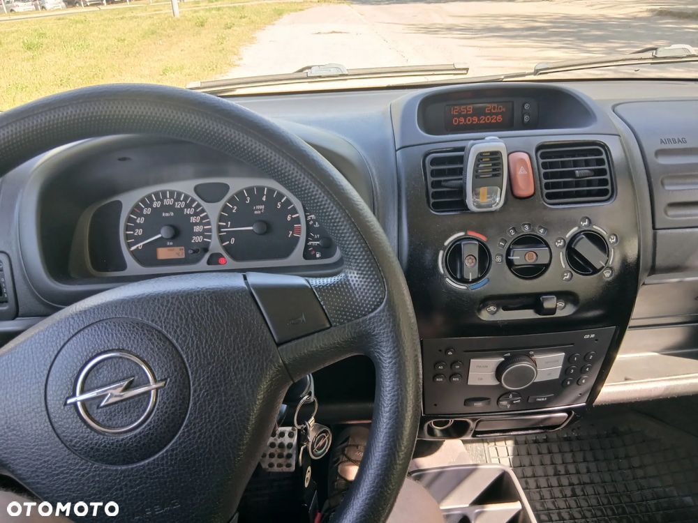 Opel Agila - 18