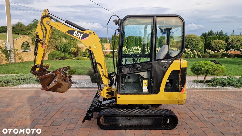 Caterpillar 301.8 C - 3