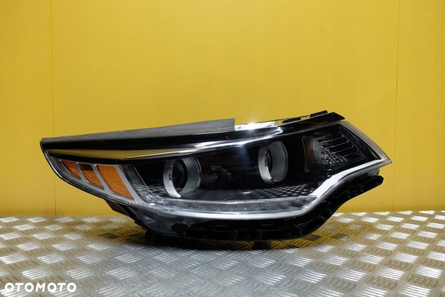 KIA OPTIMA 2015- REFLEKTOR LAMPA ZWYKŁA SOCZEWKOWA Z LED R USA - 1