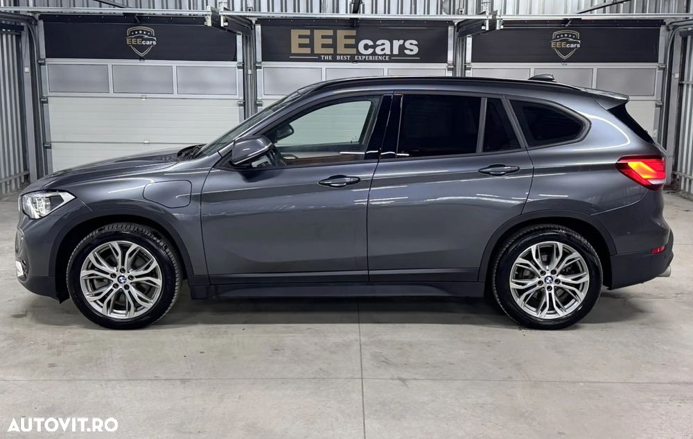 BMW X1 xDrive25e Advantage - 12