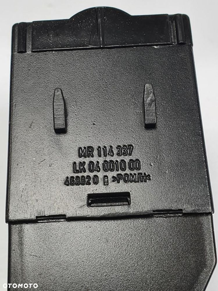 PRZYCISK REGULACJI ŚWIATEŁ MITSUBISHI SPACE STAR MR114337 - 3