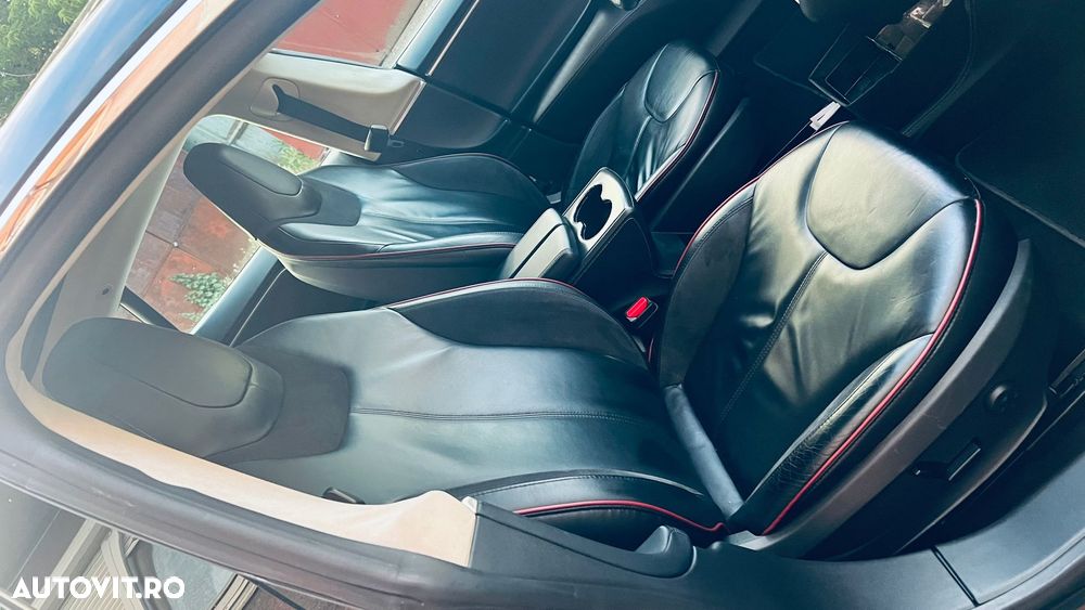 Tesla Model S Performance - 15