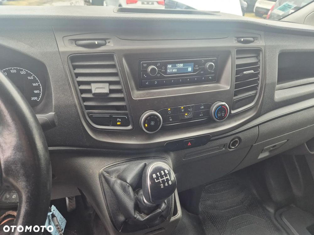 Ford Transit - 15