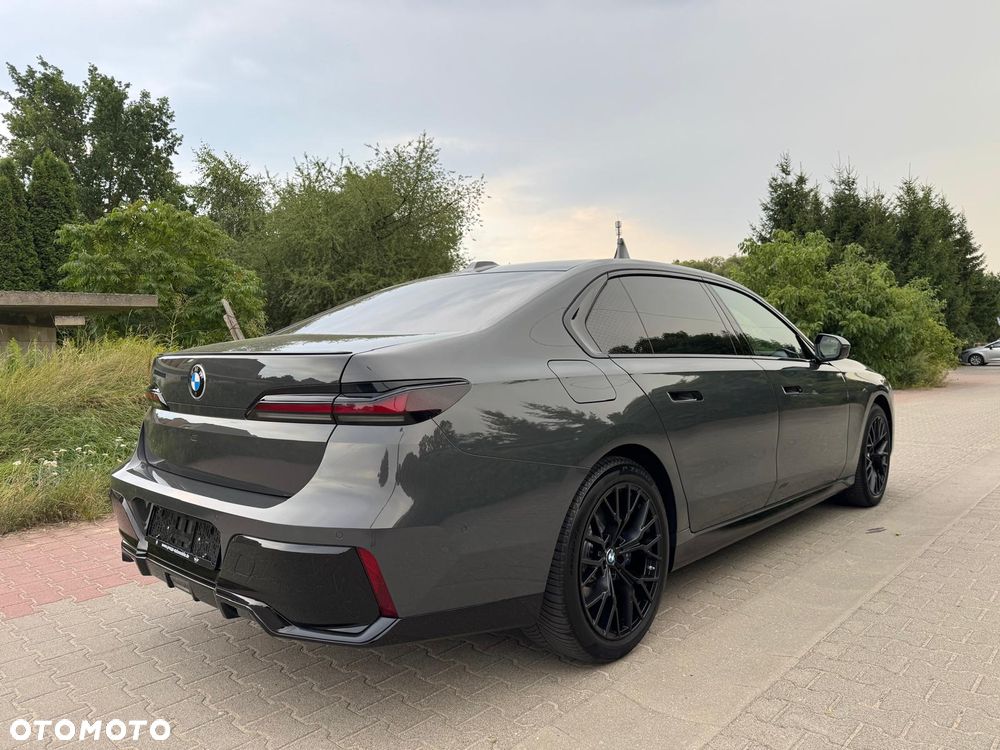 BMW Seria 7 740d xDrive mHEV Individual Edition sport - 11