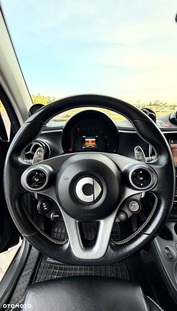 Smart Fortwo turbo BRABUS - 11