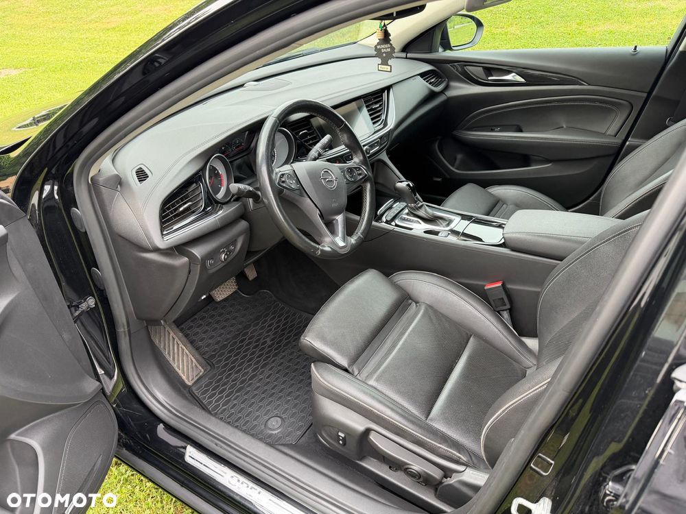 Opel Insignia 2.0 T 4x4 Exclusive S&S - 8