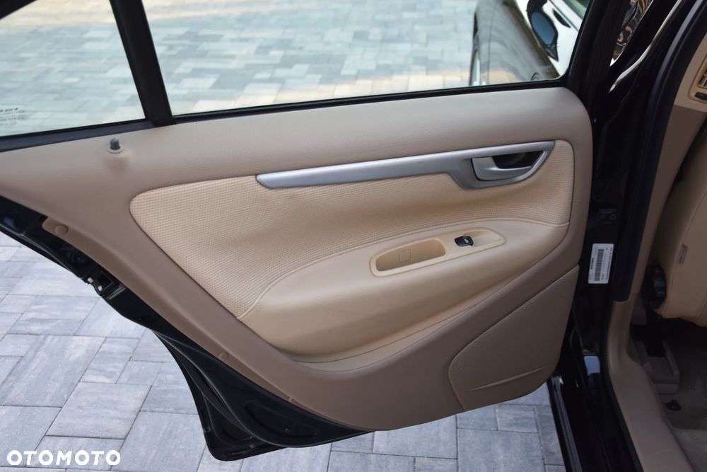 Volvo S60 2.4 Momentum - 18