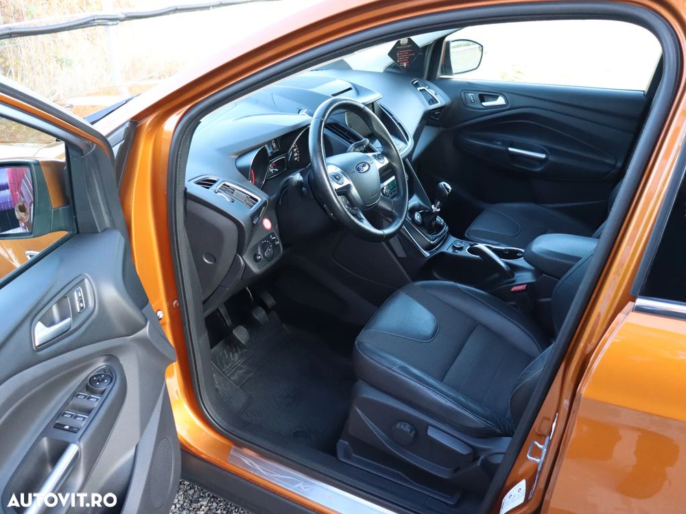 Ford Kuga 2.0 TDCi 4x2 Titanium - 3