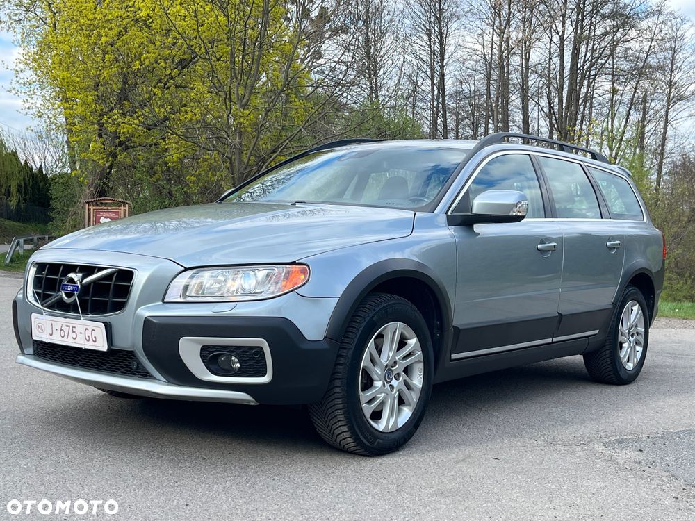 Volvo XC 70 D5 AWD Momentum - 3