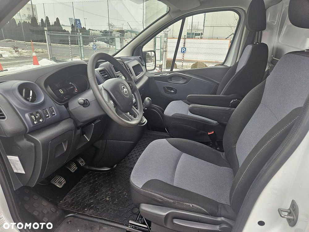 Opel Vivaro - 7
