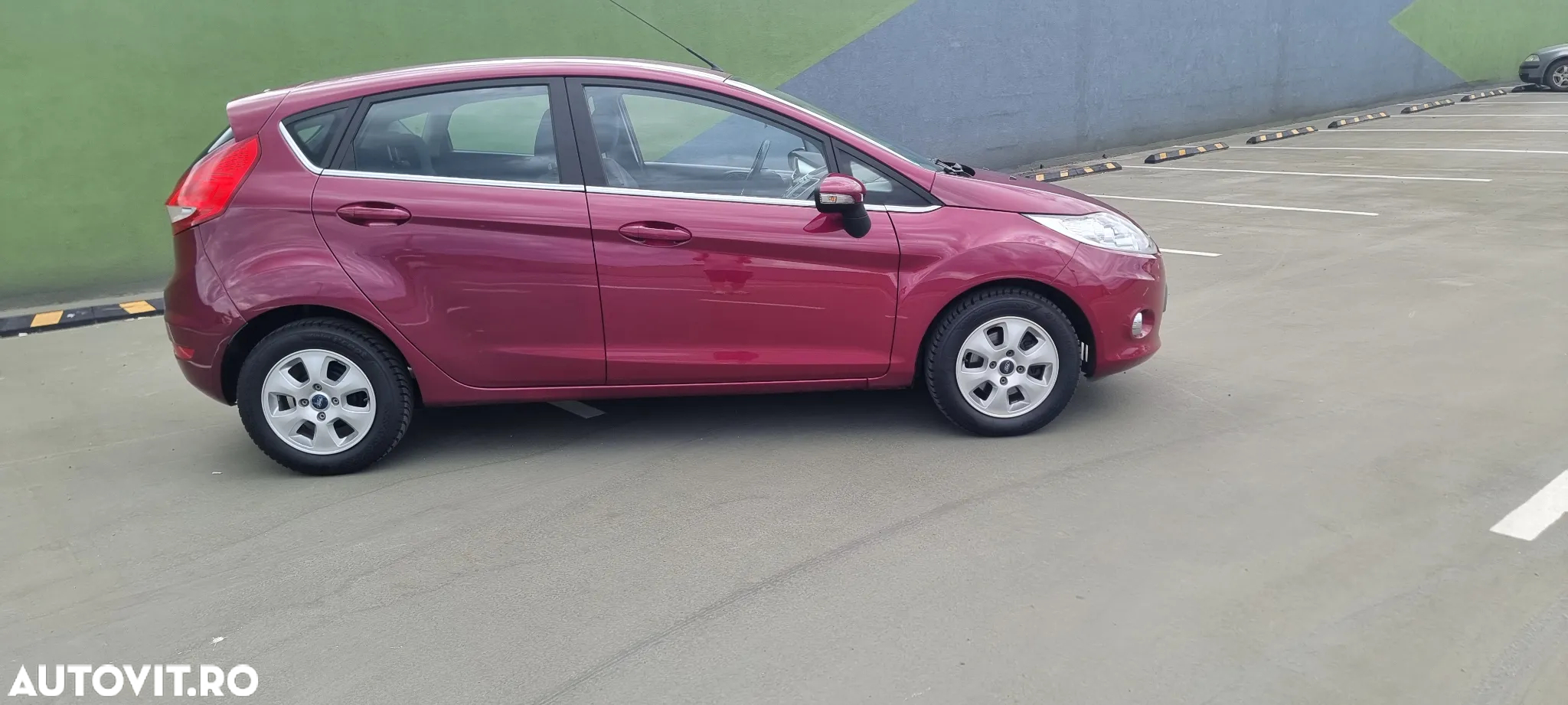 Ford Fiesta 1.4i Ghia - 4