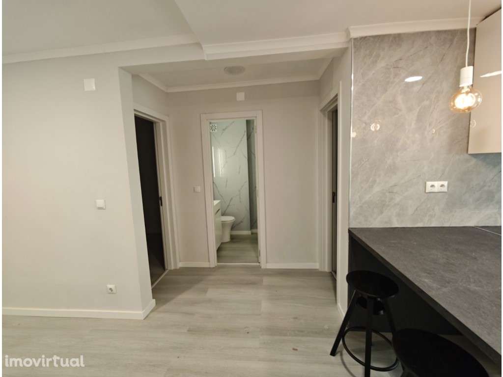 Oportunidade em Benfica! Apartamento T2 Remodelado pronto a habitar... - Grande imagem: 5/13