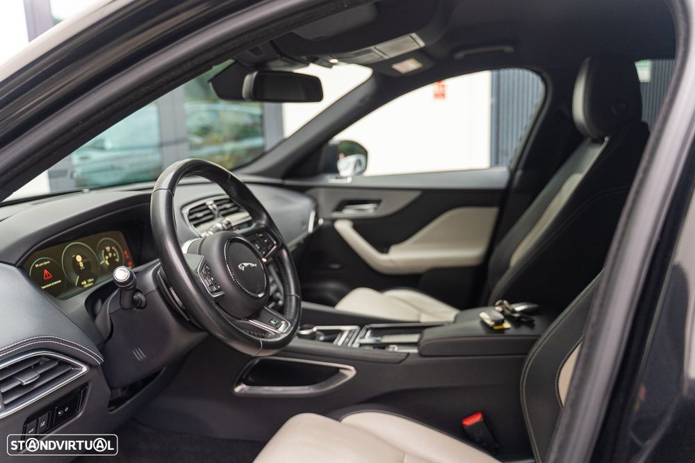 Jaguar F-Pace 20d Aut. R-Sport - 16