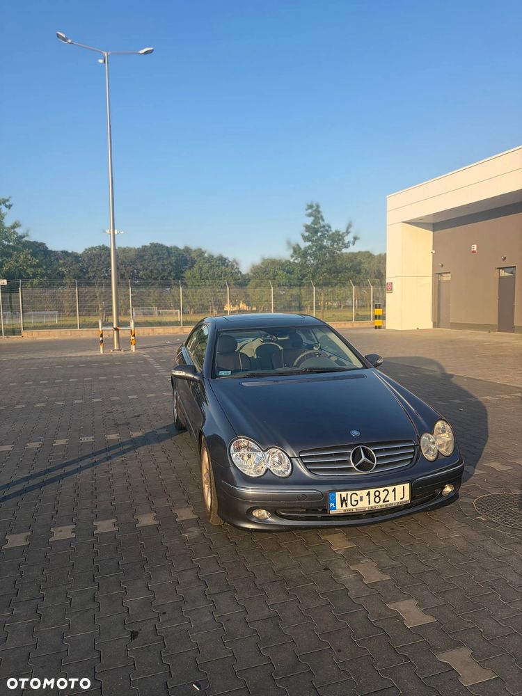 Mercedes-Benz CLK - 4