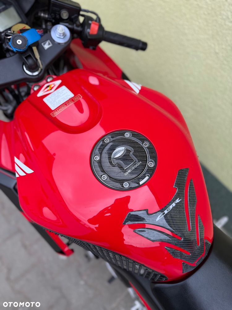 Honda CBR - 35