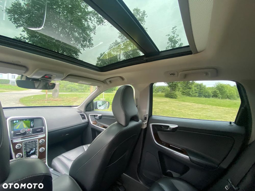 Volvo XC 60 D3 Geartronic Summum - 18