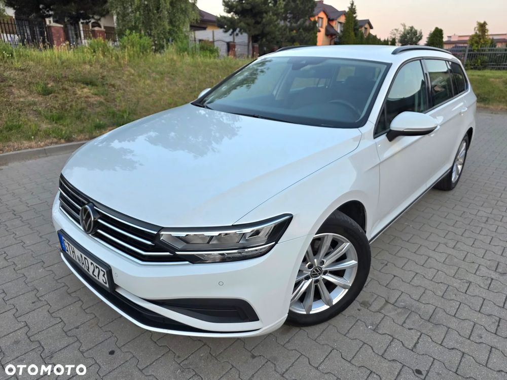 Volkswagen Passat - 21