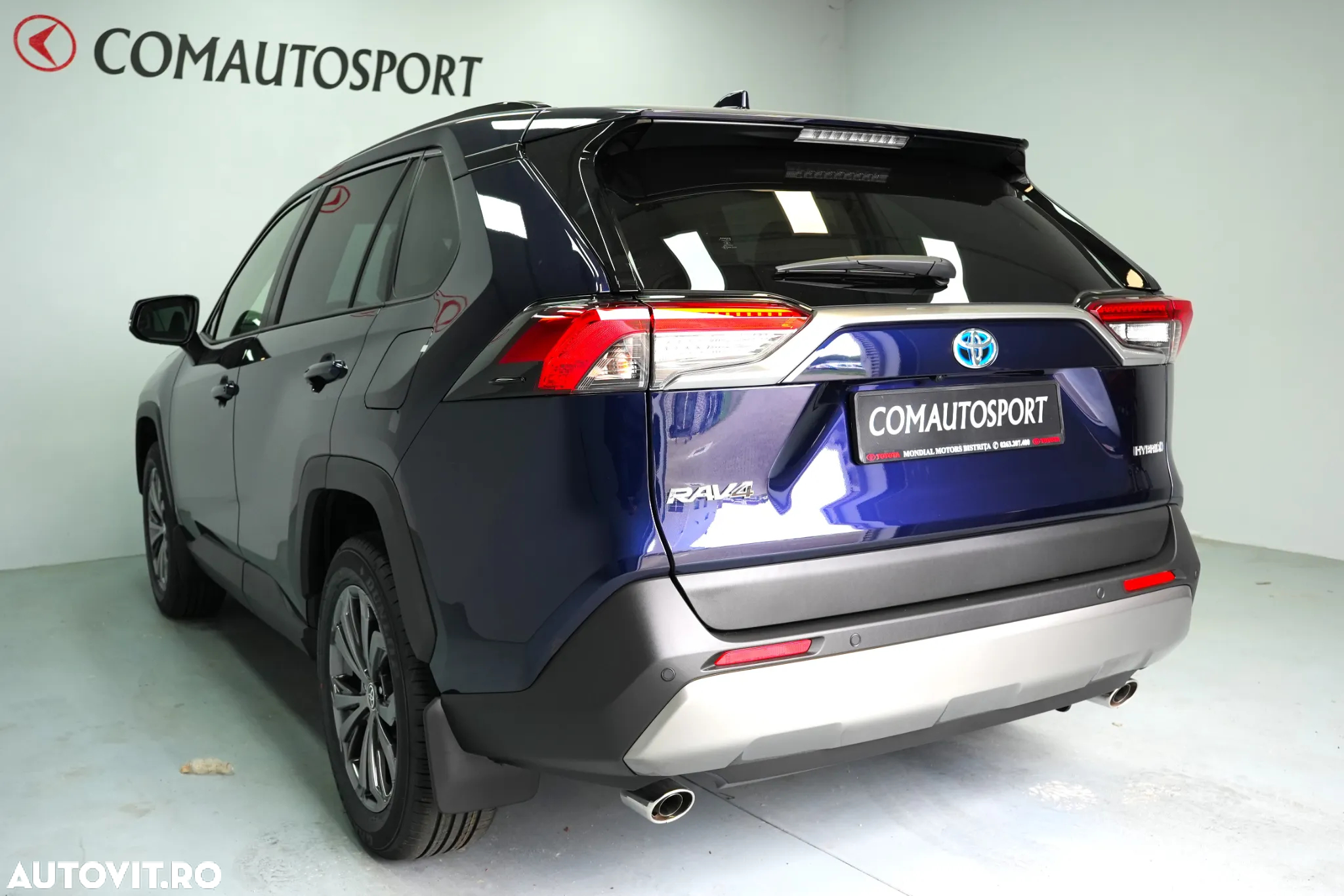 Toyota RAV4 2.5 Hybrid VVT-iE 4x4 Luxury - 4