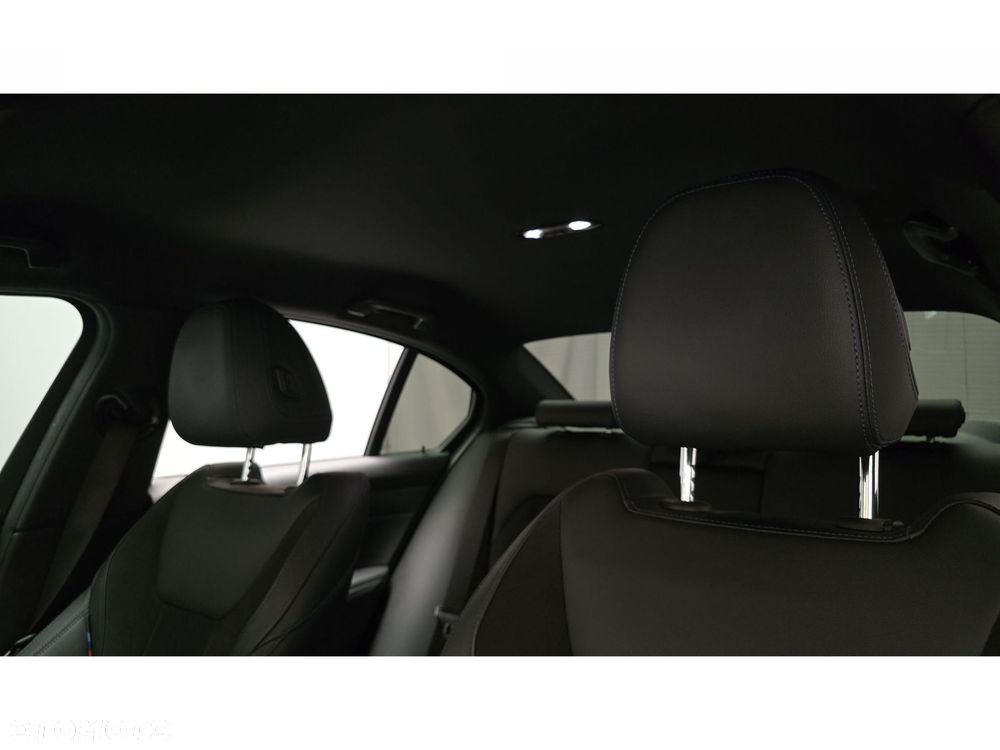 BMW Seria 3 320d xDrive M Sport - 18