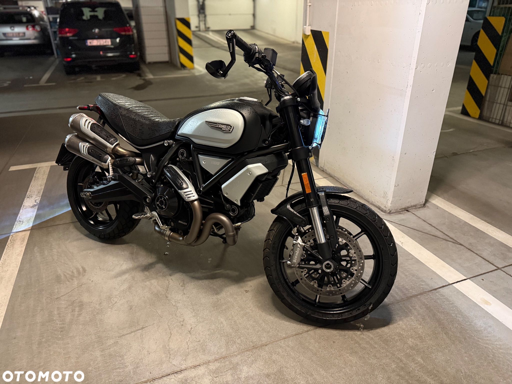 Ducati Scrambler - 1