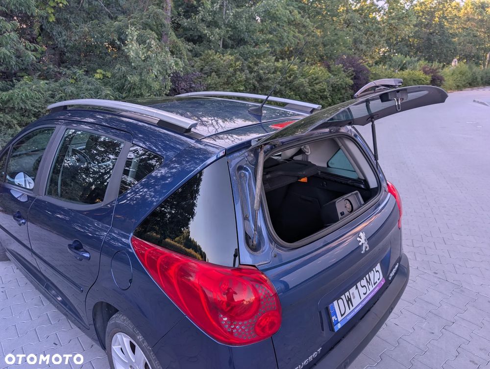 Peugeot 207 1.6 HDi - 10