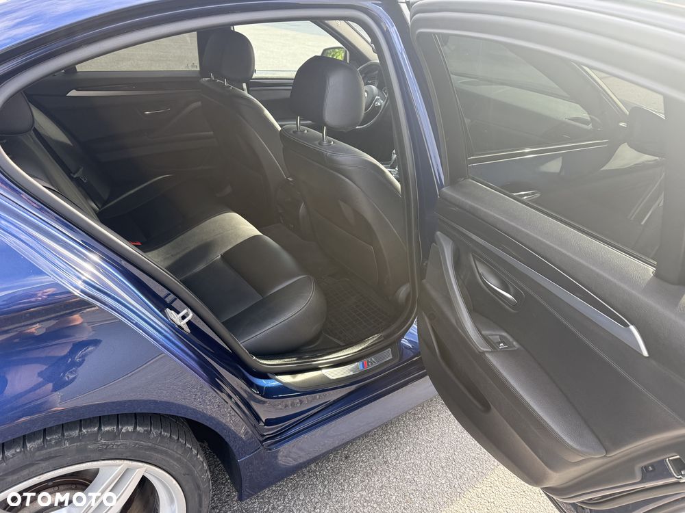 BMW Seria 5 528i xDrive Sport-Aut Modern Line - 21