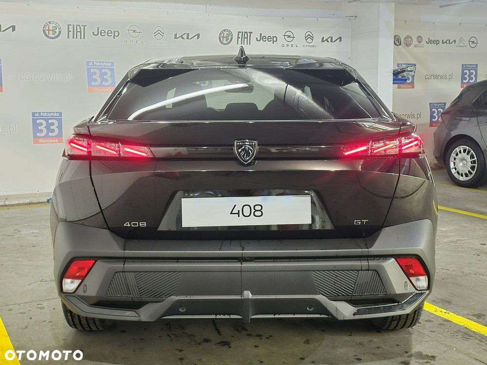 Peugeot 408 - 8