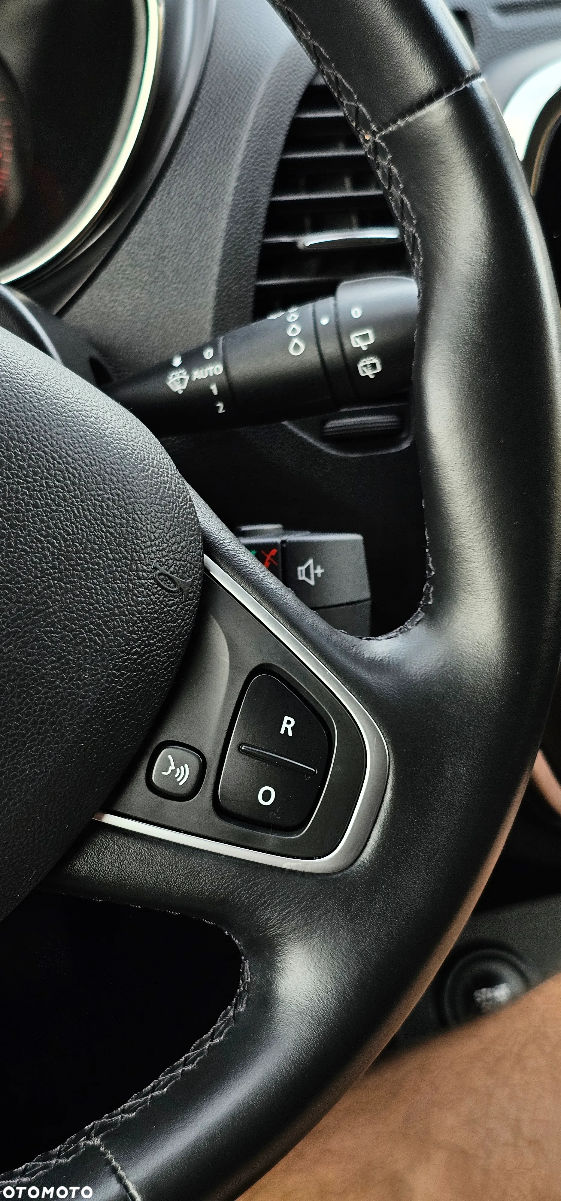 Renault Captur - 22