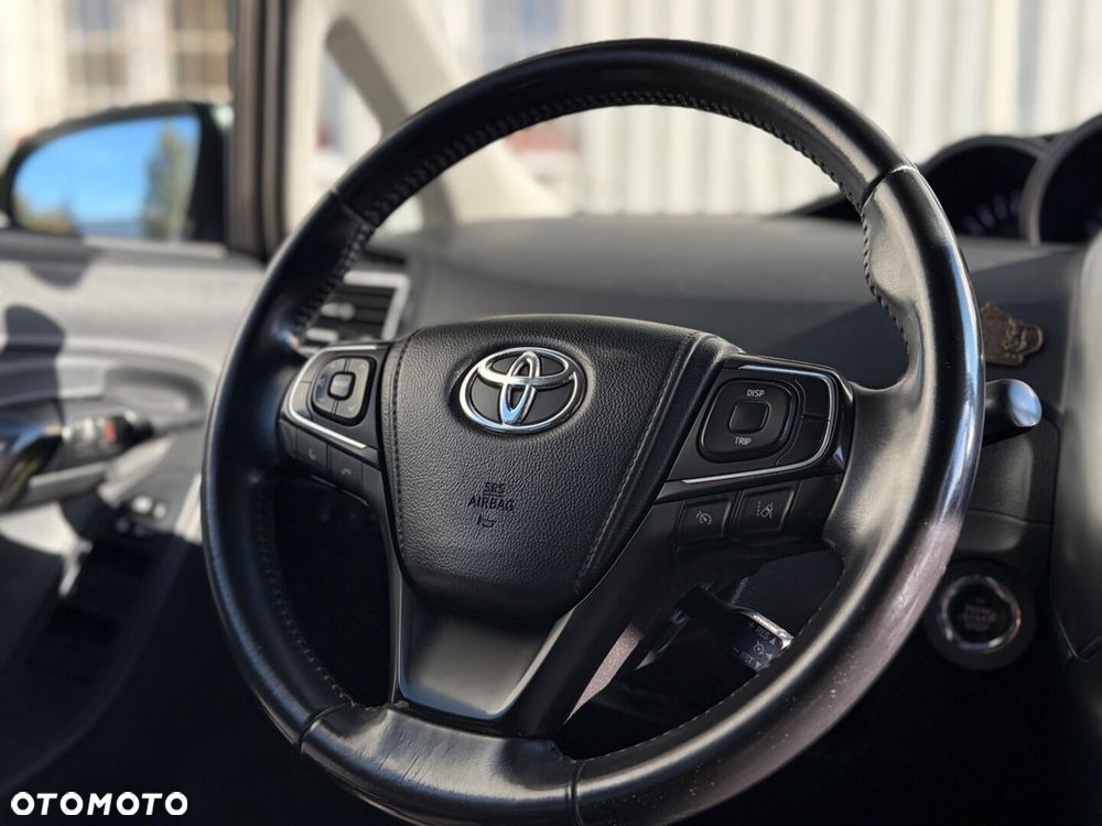 Toyota Verso 1.8 Prestige - 23