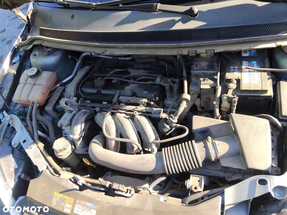 Ford Focus 1.6 16V Trend - 10