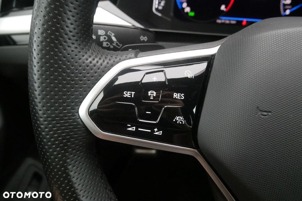 Volkswagen Arteon 2.0 TSI R-Line DSG - 25