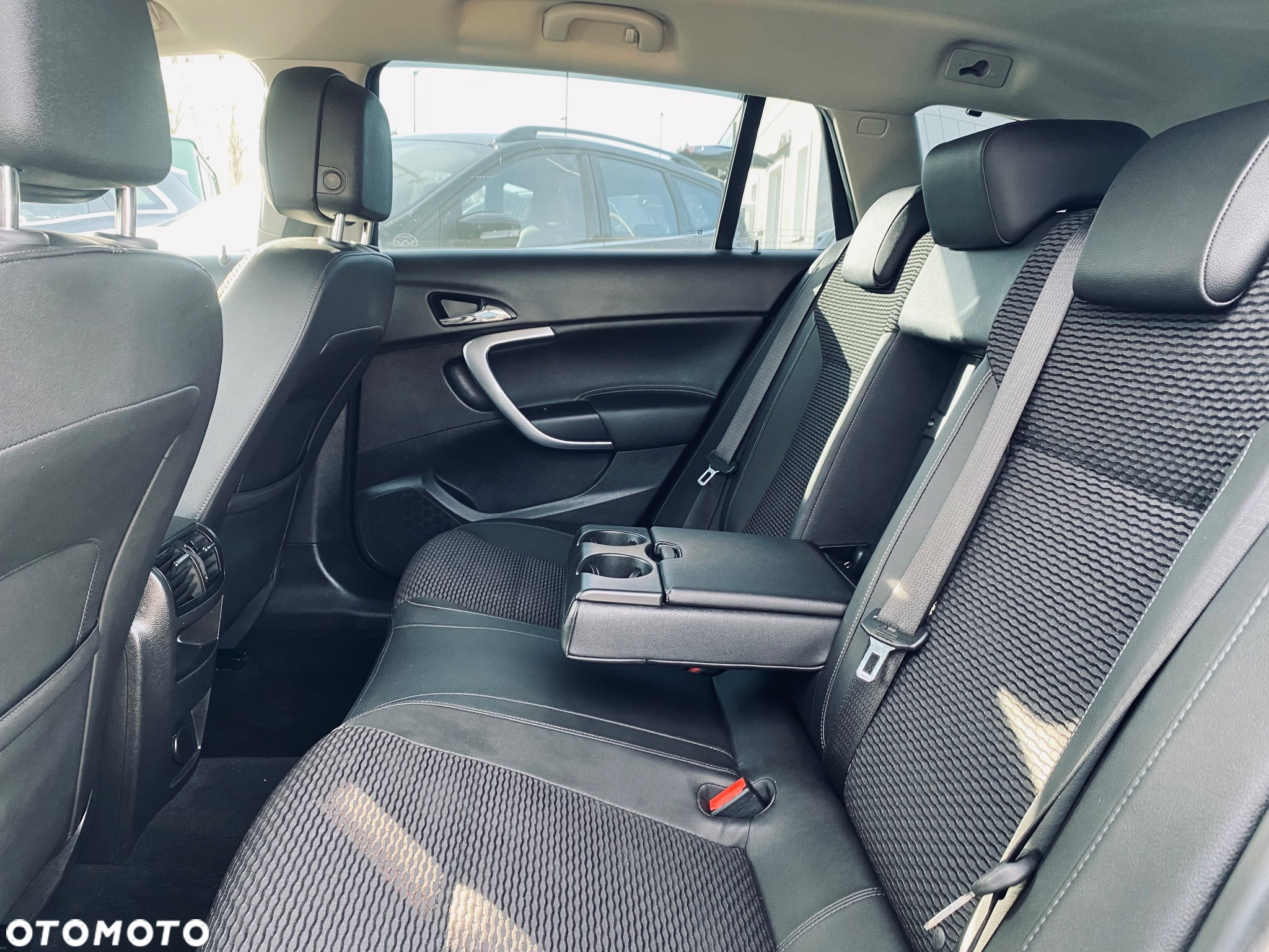 Opel Insignia 2.0 CDTI Sports Tourer Automatik - 23