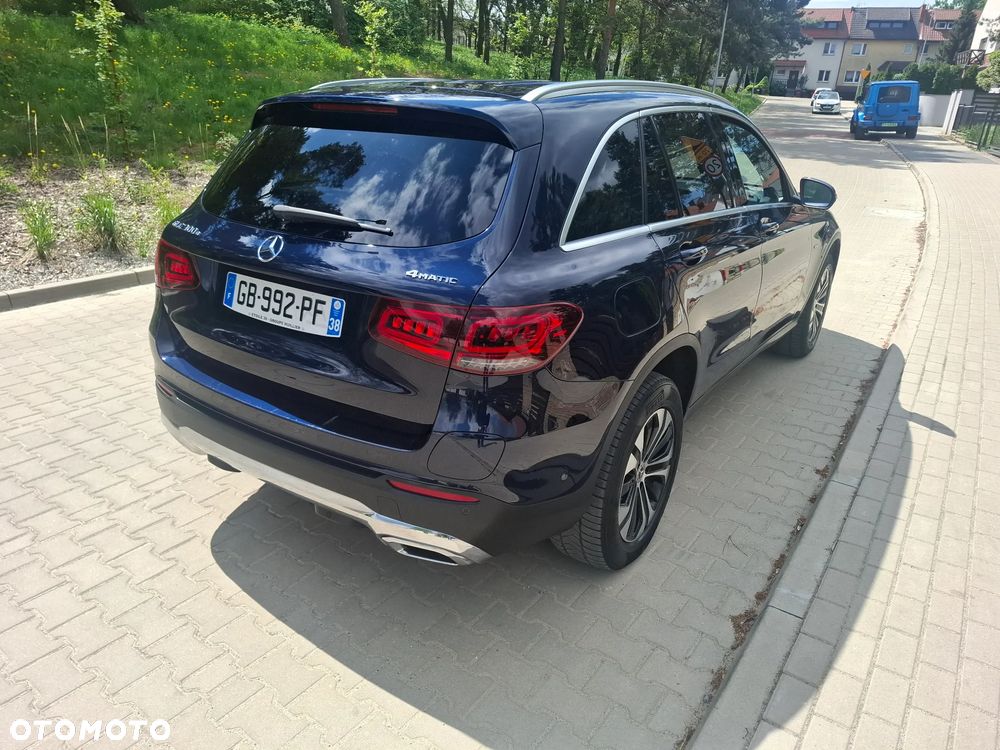 Mercedes-Benz GLC 300 e 4-Matic - 4