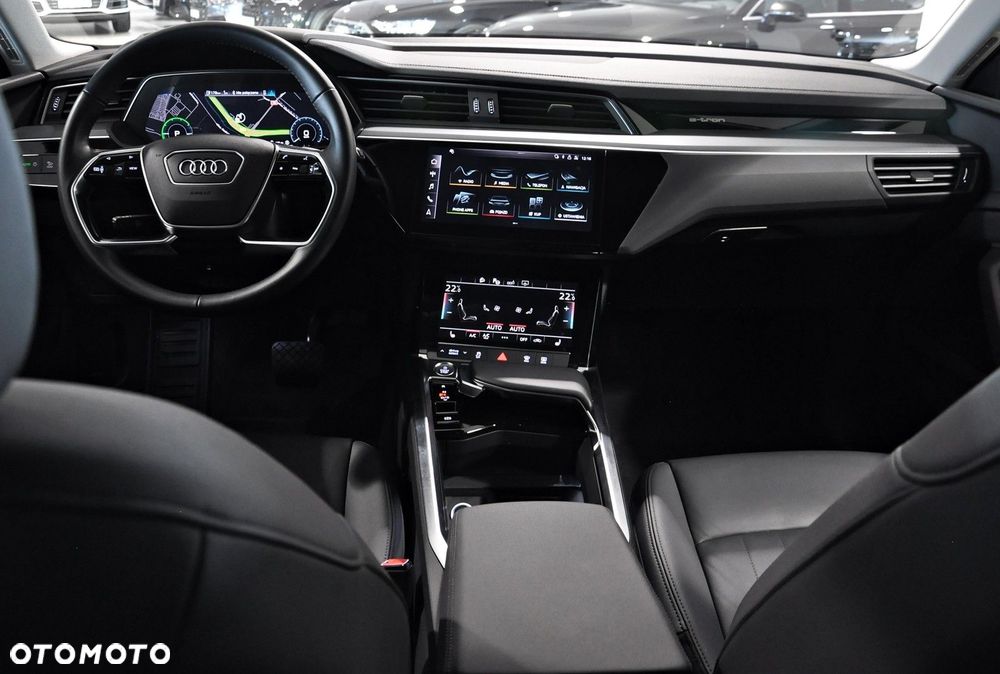 Audi e-tron - 14