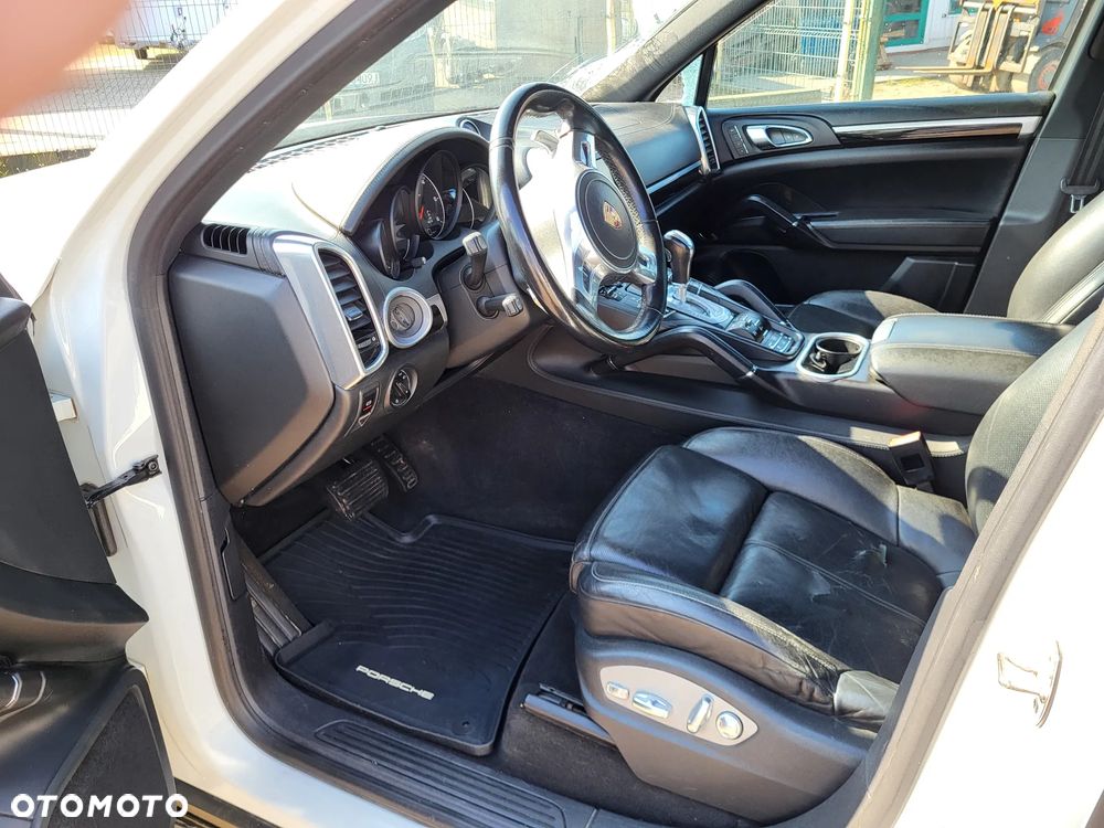 Porsche Cayenne Platinum Edition - 34