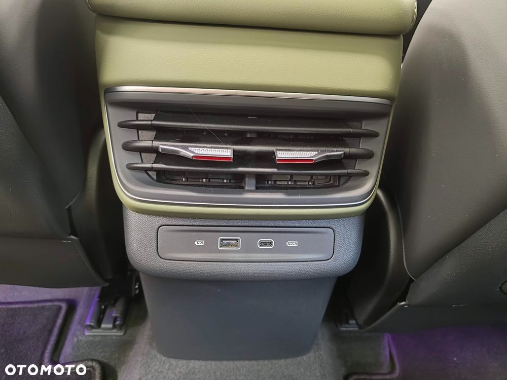 Hongqi HS3 1.5T FWD - 15