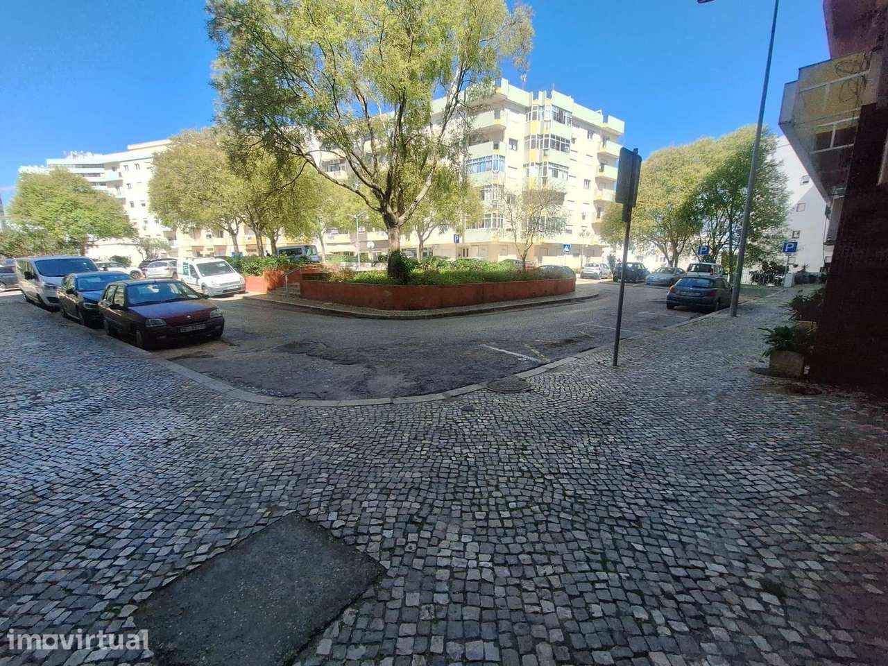T4 para renovar - Portimão Central - Grande imagem: 2/60