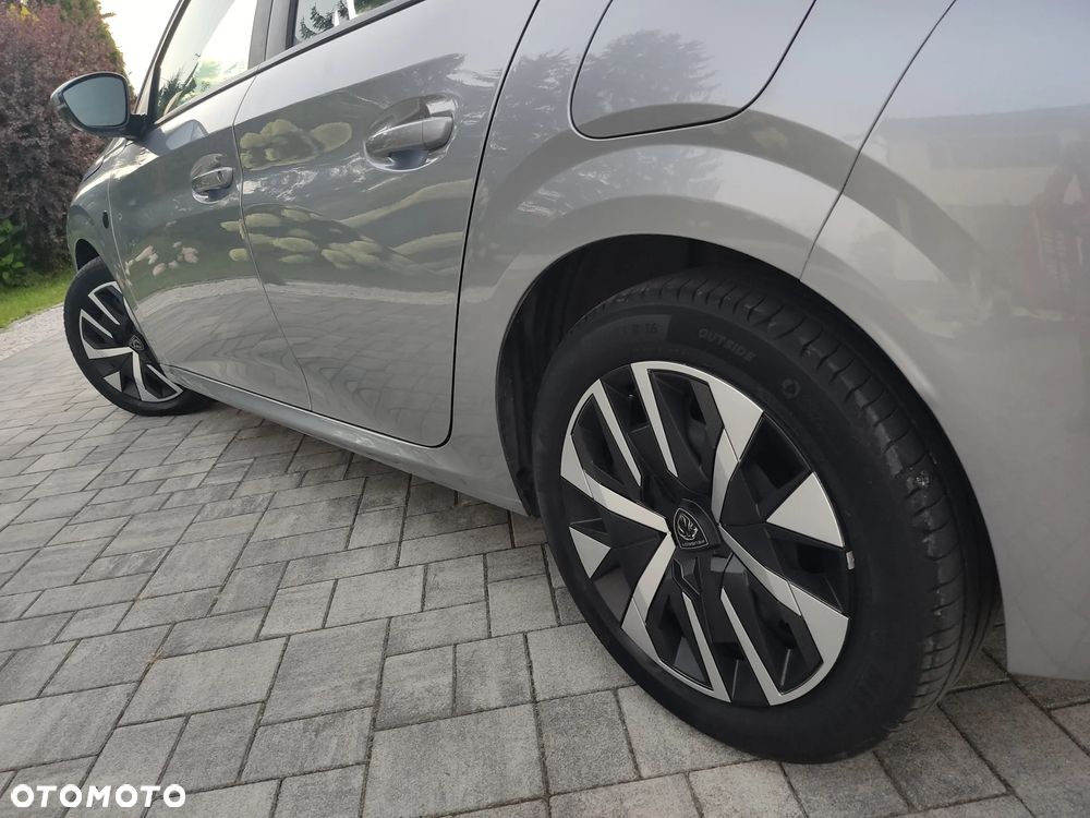 Peugeot 208 1.2 PureTech Style S&S - 13