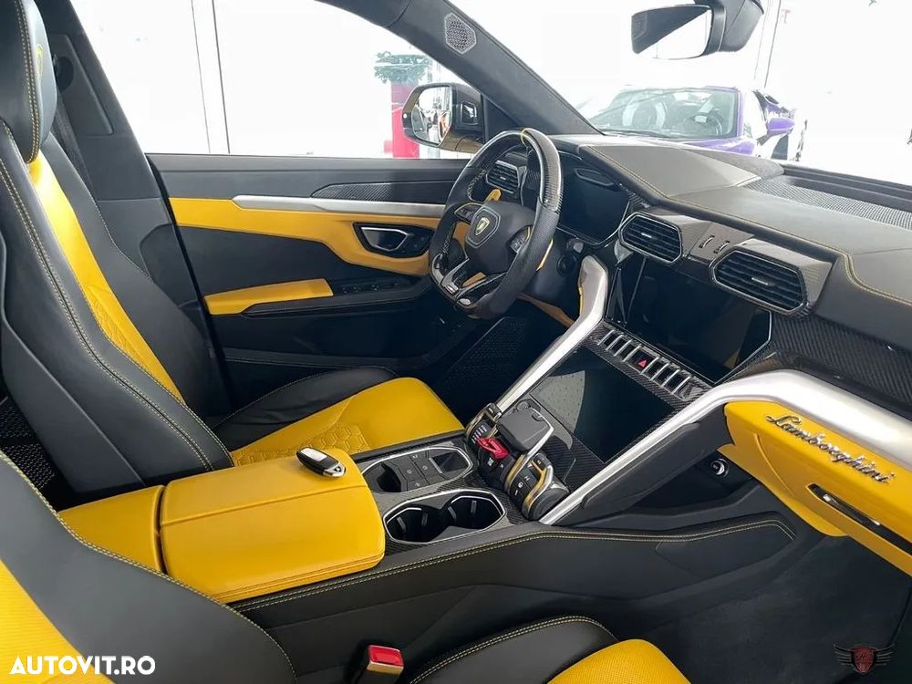 Lamborghini URUS Standard - 6