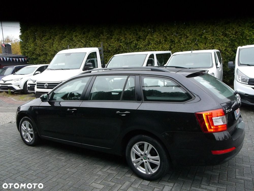 Skoda Octavia 1.6 TDI Family DSG - 15