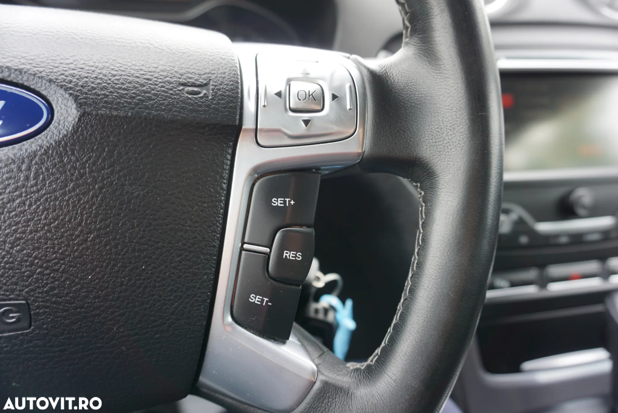 Ford Mondeo 2.0 EcoBoost Powershift Titanium - 22