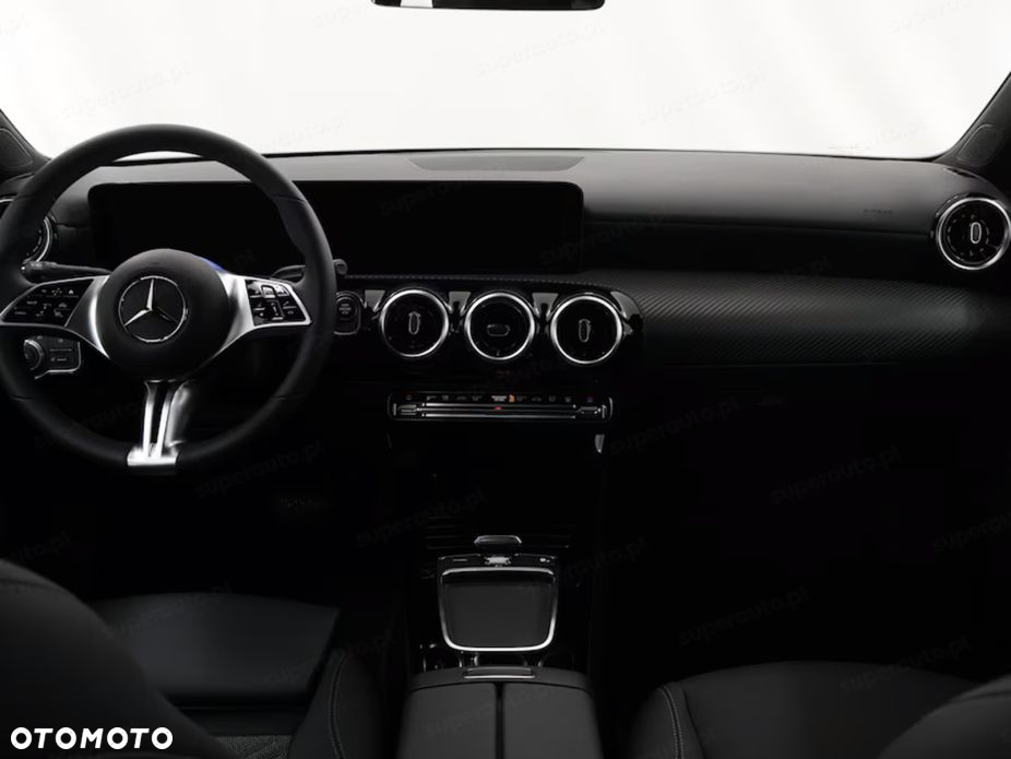 Mercedes-Benz CLA - 9